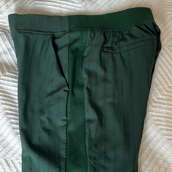Athleta Brooklyn Mid Rise Ankle Pants Green Stripe 4P - Picture 9 of 11